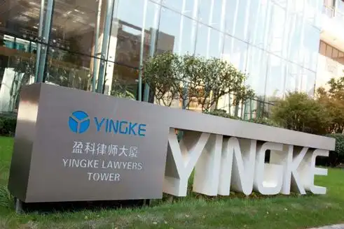 摔狗女子在派出所哭着道歉:我不是故意的(图)