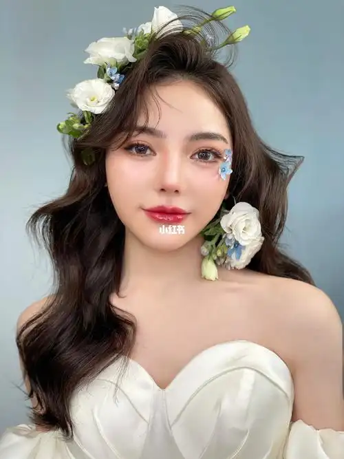 森系新娘造型婚纱照拍摄