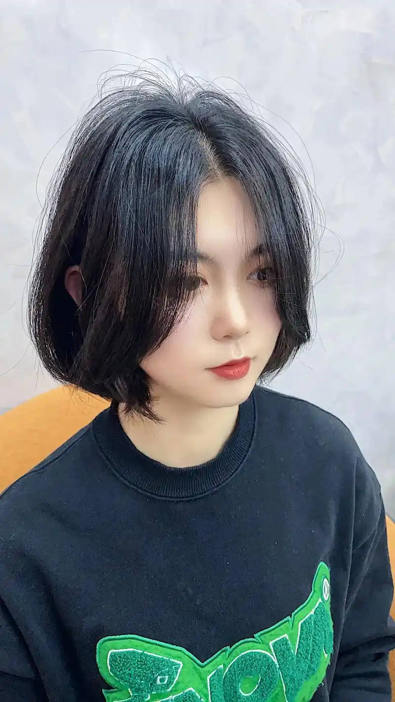 2021年流行短发发型推荐～(四)气质款