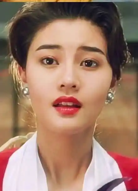 第一届香港小姐,全香港的富太"公敌"李嘉欣,年轻时候到底有多美