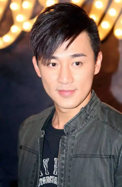 原创9位40岁男星出道至今对比多个男神被指崩坏只有一人完胜其他