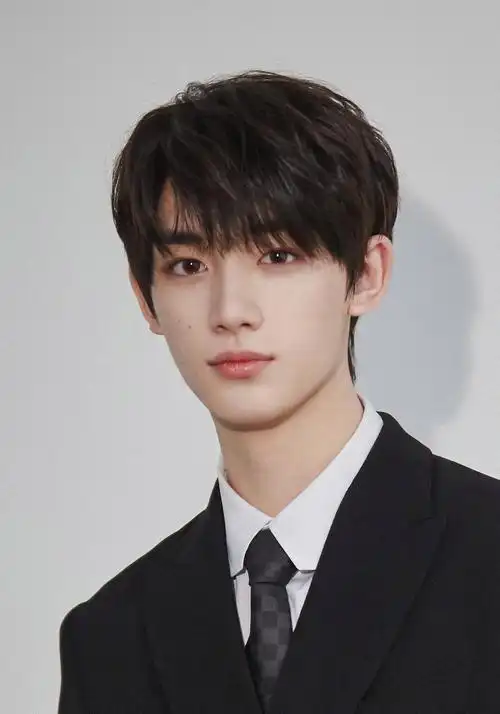 95后00后男明星帅哥