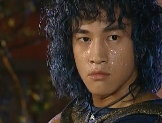 回顾何润东曾三次表白孙俪被拒41岁迎娶柜姐无子也幸福