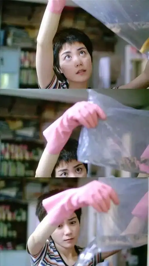 在经历了年轻时的婴儿肥阶段后,大致到1994年《重庆森林》时期,脸就