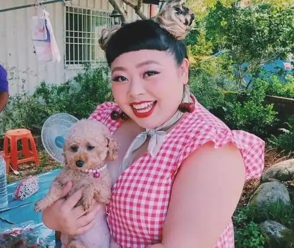 胖姑娘如何穿出可爱俏皮的少女感这个200斤的女生告诉你