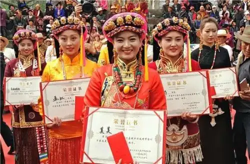 2017中国四川丹巴嘉绒藏族乡村风情节 选美大赛"金花"出炉(组图)