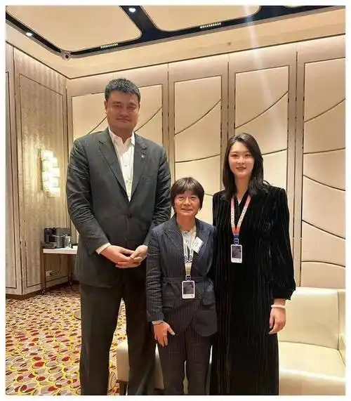 大传奇聚首,下一个目标是——小巨人姚明!_惠若琪_中国_体育界