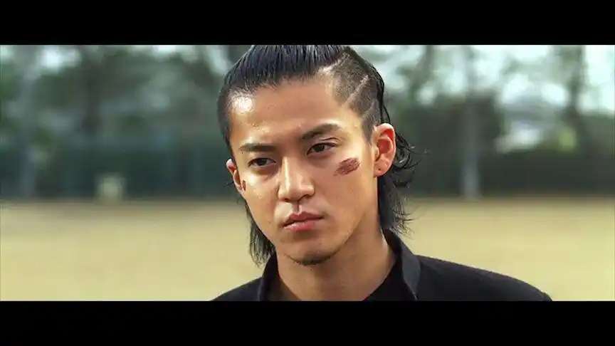 热血高校精彩打斗,一场输出全靠吼的战斗,最终源治赢得胜利