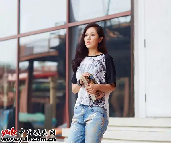 荆州籍气质女星曾黎参演《旋风十一人》不火天理不容—荆州社会—荆州