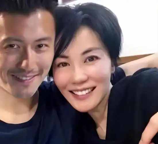 仅一句话,郑恺让我瞬间明白,王菲张柏芝为何都被谢霆锋迷得疯狂