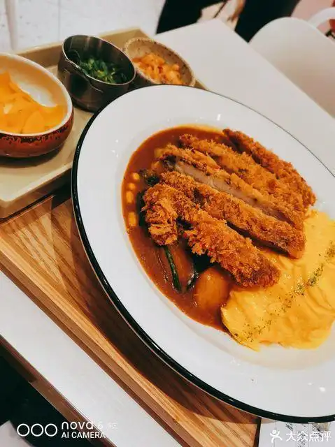 池奈日式咖喱蛋包饭大悦城店