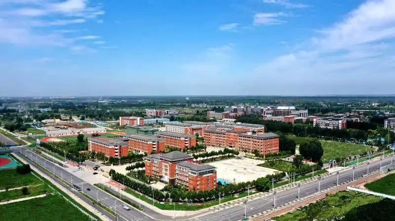 开封技师学院被评为省级卫生先进单位