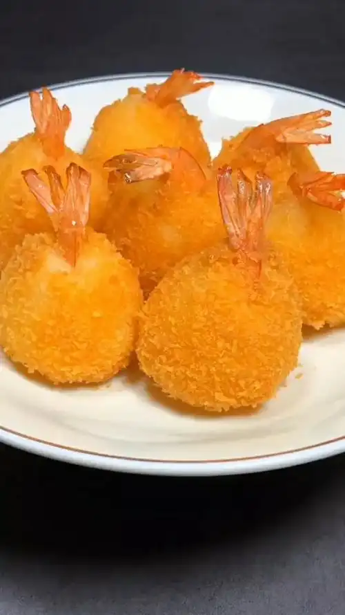 美味炸虾球,赶紧来学吧,让自己家常菜更加丰富一点