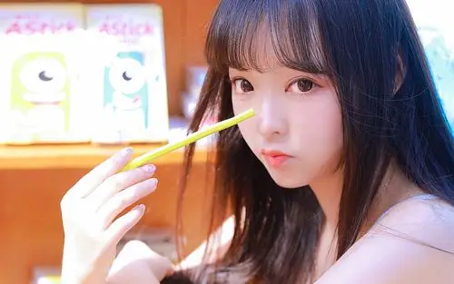 唯美少女清新夏日清凉高清桌面壁纸