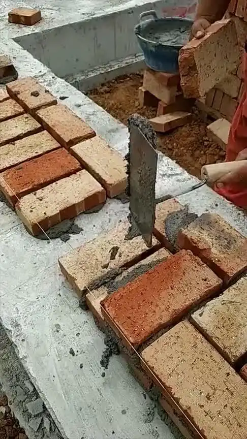 工地小哥这样干活,工头都看不到吗,还不去说说他_手机新浪网