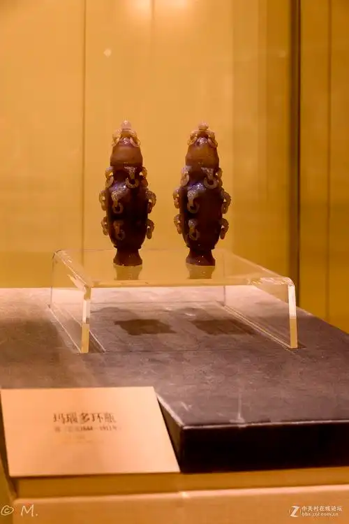 游拍南京博物院特展馆清代宫廷珍品