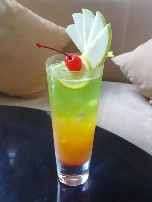 鸡尾酒唯美好看图片_醉人的美酒