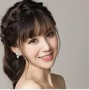 适合齐刘海的编发有哪些 女生齐刘海编发效果图_编发发型_西子美发网