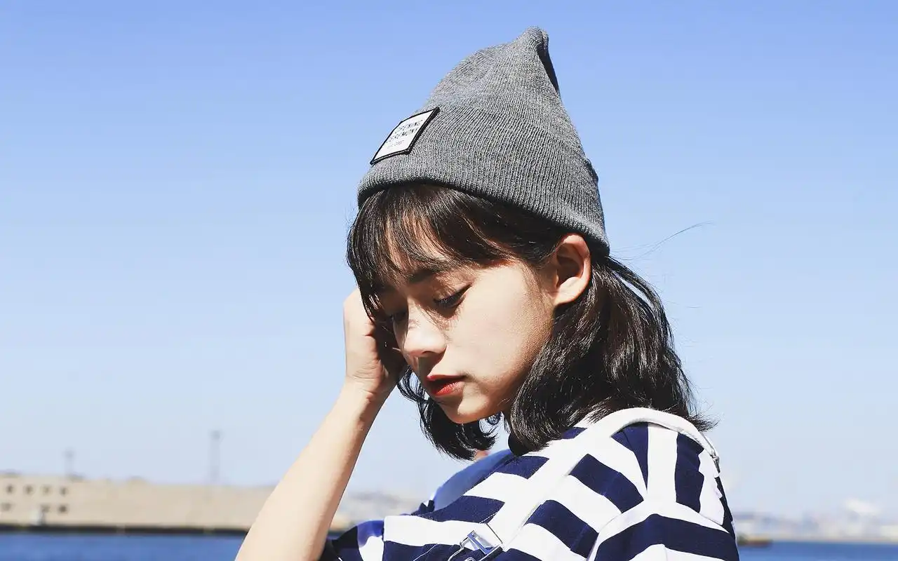 人气网红卧蚕日系写真高清桌面壁纸图片下载