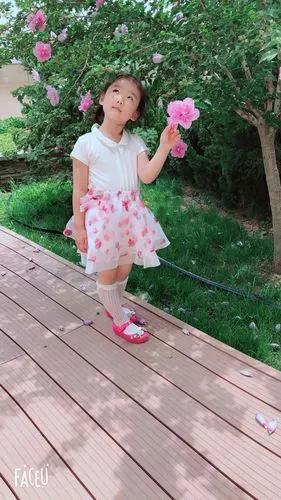 开心宝宝4岁艺术照