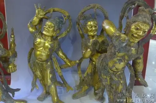 出土青铜器八大金刚
