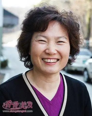 老年人短发最新发型 中老年人女士短发型图片