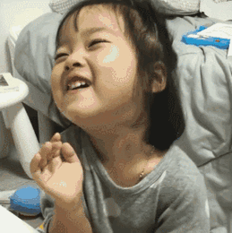 表情包萌娃可爱拍手搞笑gif动图_动态图_表情包下载_soogif