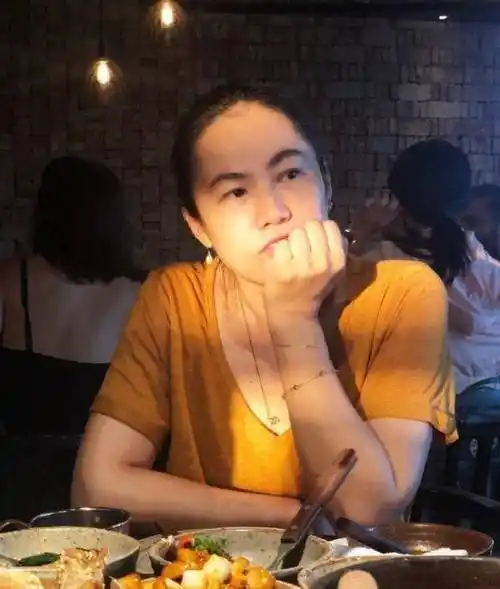 原创窦唯第二任妻子晒李亚鹏合照重点是窦唯李亚鹏都经历同一个王菲