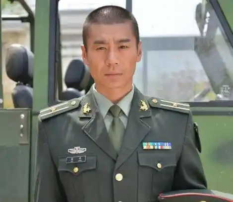 军人_吴京_张译