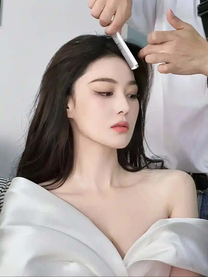 张馨予,原名张燕,1987年出生于江苏苏州,内地女演员,身高 - 抖音