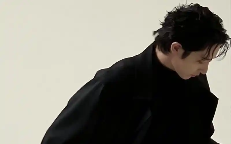 【李洙赫|西装暴徒|疯批|斯文败类|请把西装永远焊死在身上!】