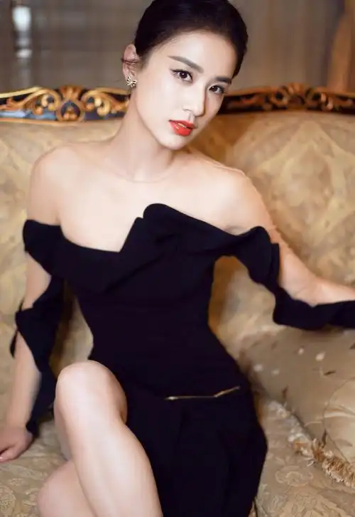 只能说婚姻如人饮水冷暖自知吧,你怎么看待黄圣依杨子的婚姻呢?