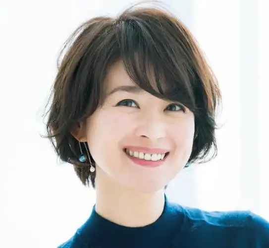 越短越洋气减龄这8款迷人短发型适合4050岁的女人参考