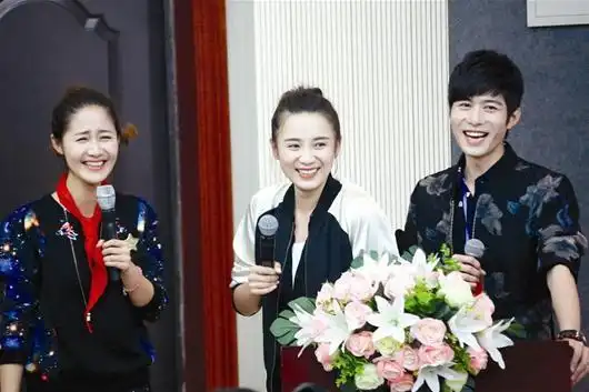 图文:面对36个"熊孩子"陈学冬失控 小宋佳崩溃