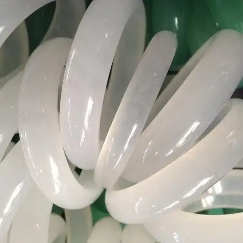 天然玉石天山冰种玉手镯石英岩玉白玉玉石手镯 批发