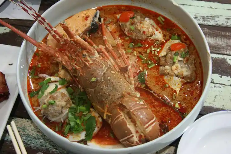 泰国哪里有好吃的特色_邂逅泰国曼谷特色美食餐厅建兴酒家(乌东素店)