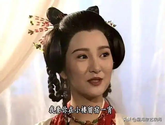 《古惑仔》-丁瑶丁瑶(邱淑贞饰)是台湾三联帮帮主的情妇,是一个天生