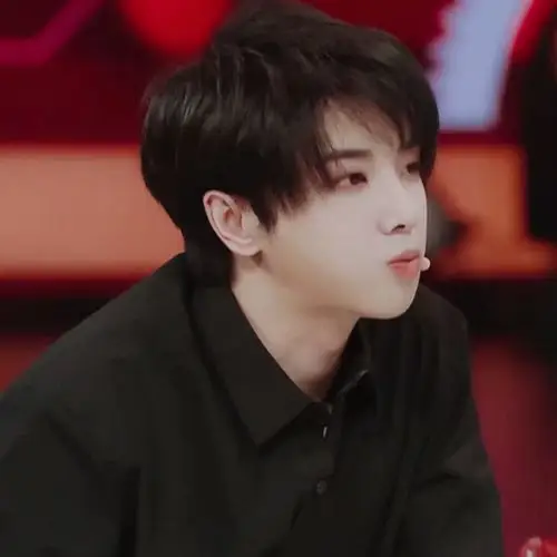 华晨宇-花花头像