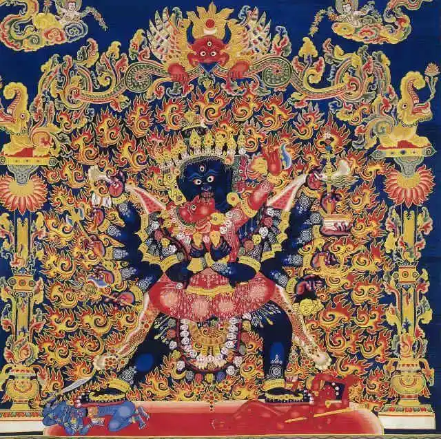 缂丝唐卡《胜乐金刚》,采用"通经断纬"的技法,做工精细,造型生动