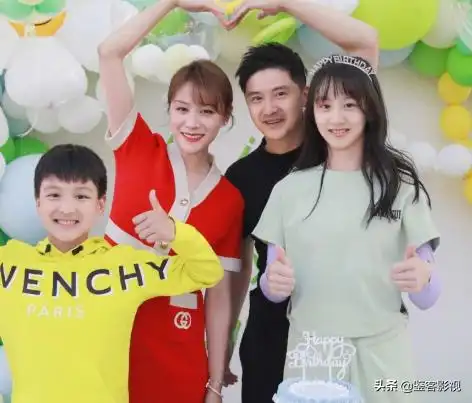 张悦轩微博田雨橙,张悦轩微博(爸哪萌娃现状:天天晒辣妹女友)