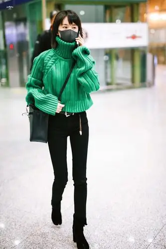 王子文机场穿搭实力教学挥别秋冬沉闷只需一招