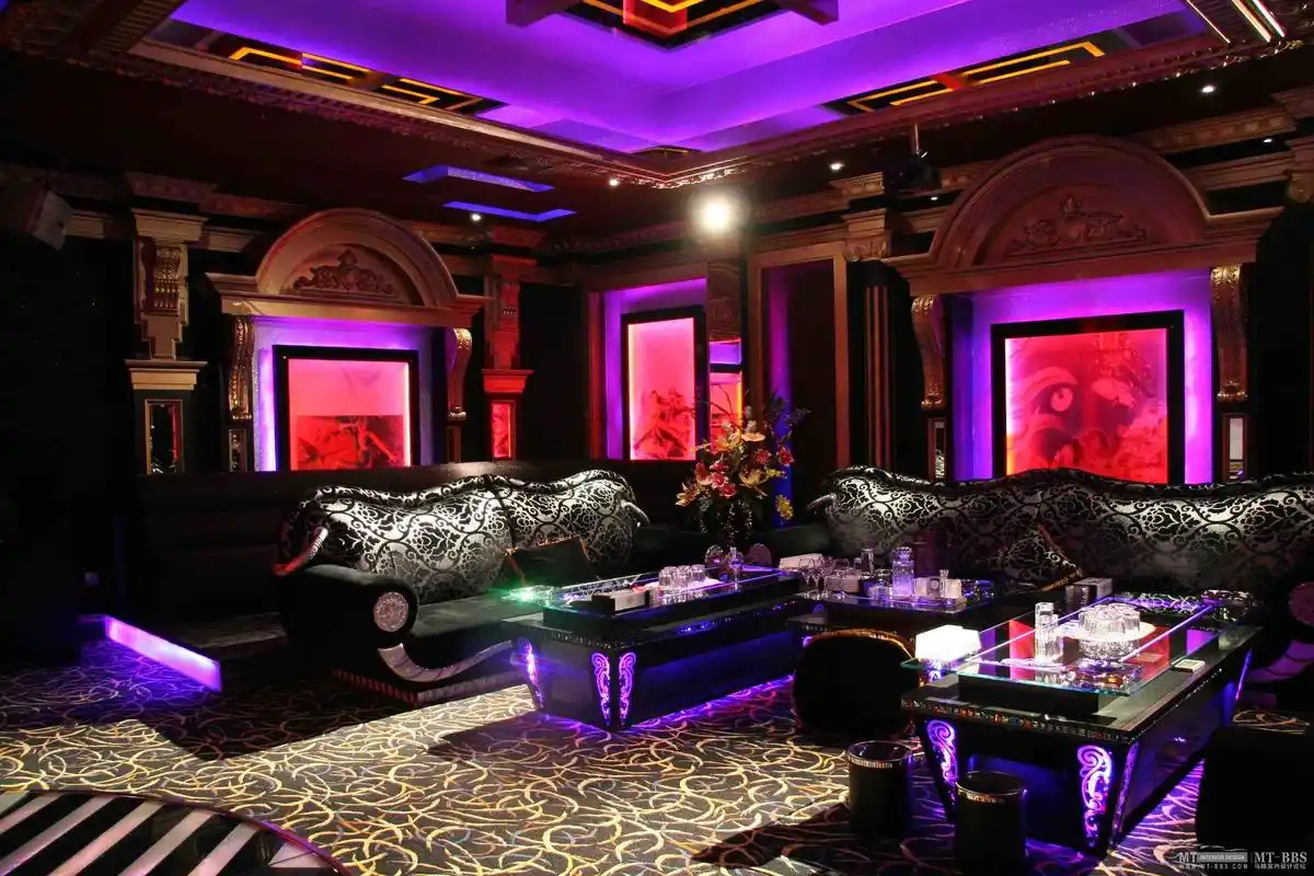 而且大家都知道,ktv有大有小,档次参差不齐,但是夜总会通常都是比较