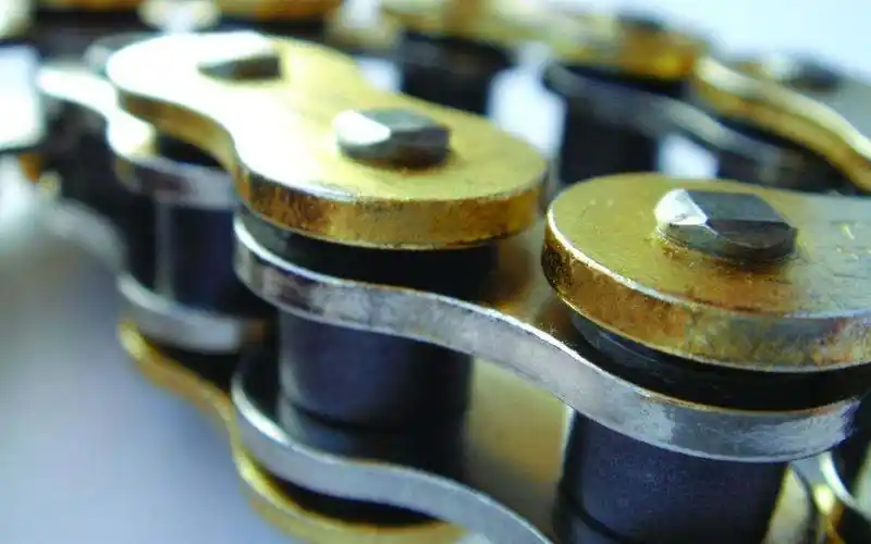 摩托车的油封链条到底好在哪?值得换吗?