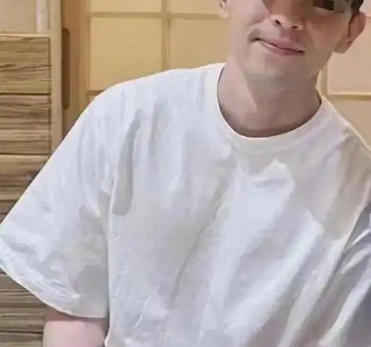 被"封杀"一年后,邓伦近况曝光!网友:完全认不出了.