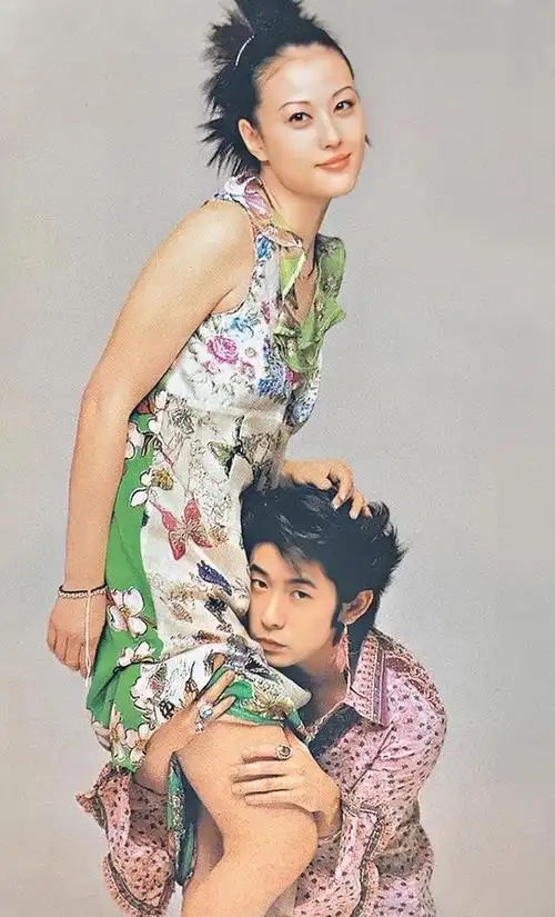 落选港姐周海媚的9段真假情史和她交往过的男朋友们