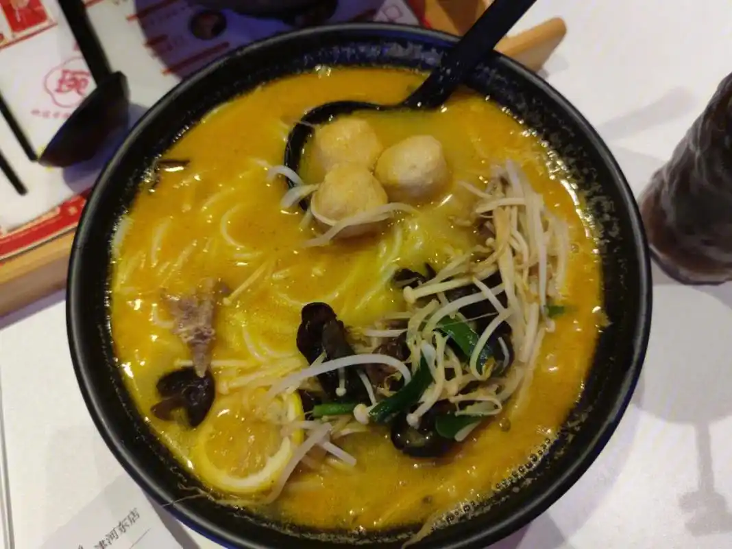 梨岚香:鲜香醇美,口感丰富——金汤肥牛米线的制作指南