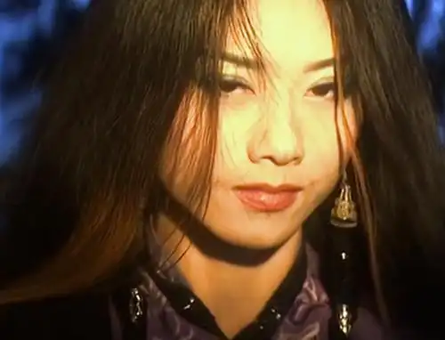 梅超风又老又丑还是疯婆子?金庸改编后颜值太高,黄药师都爱她