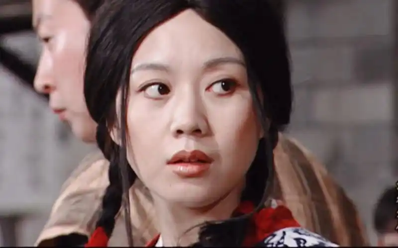 【闫妮×再回眸】生贺快剪 | "你天生的一幅老婆脸,又好看又耐看,就连