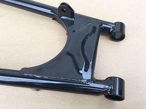 平叉包邮摩托车en1252a2f3a3f钻豹hj125k摇架摩托车车架