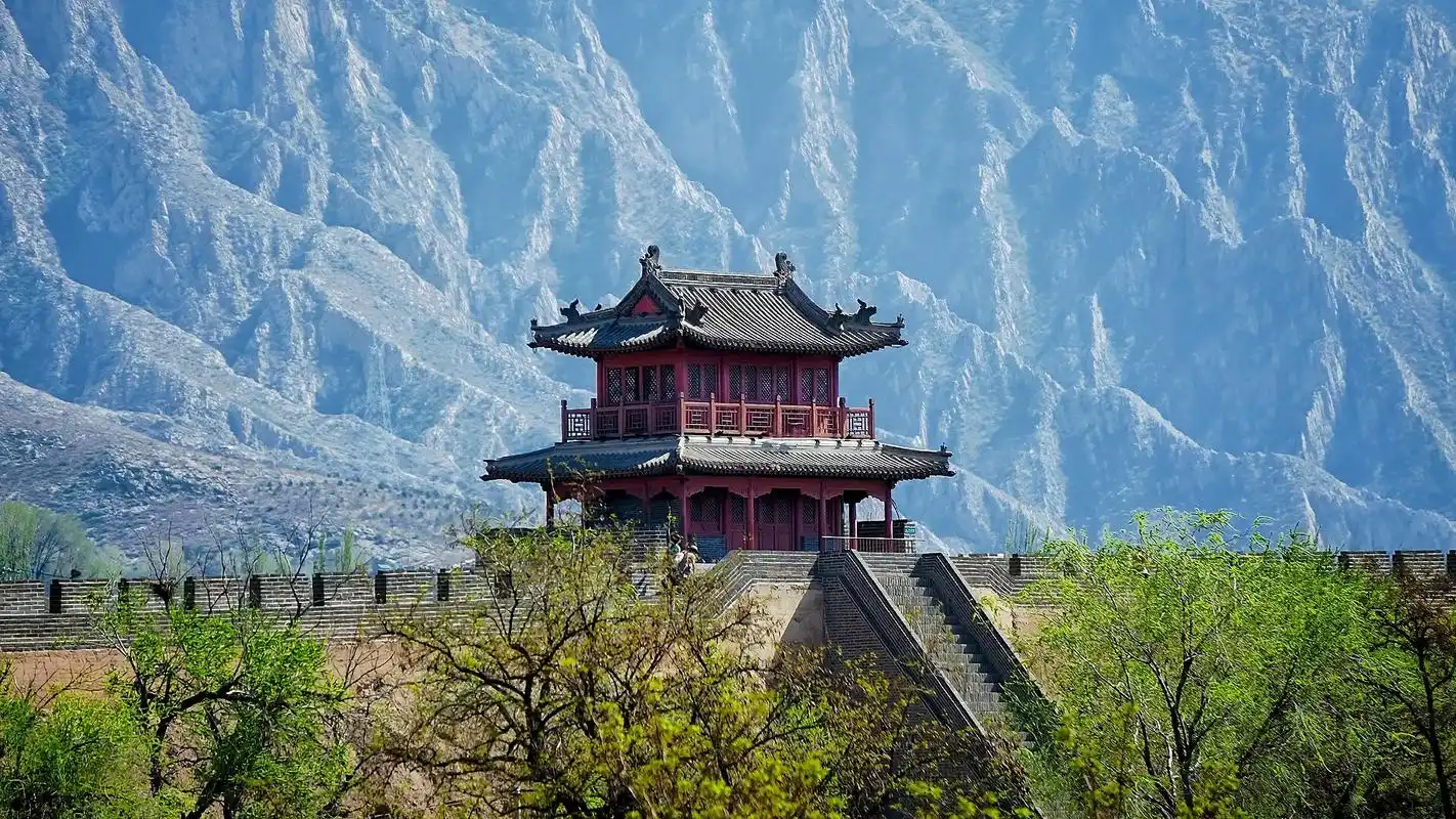 鸡鸣驿,又名鸡鸣山驿,位于中国河北省张家口市怀来县鸡鸣驿乡,在太行